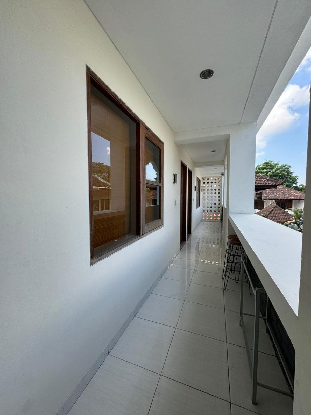 Srikrisna Hotel Seminyak Eksteriør billede